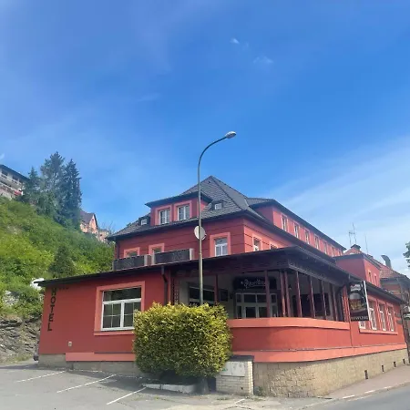 Hotel V Pivovare 3*